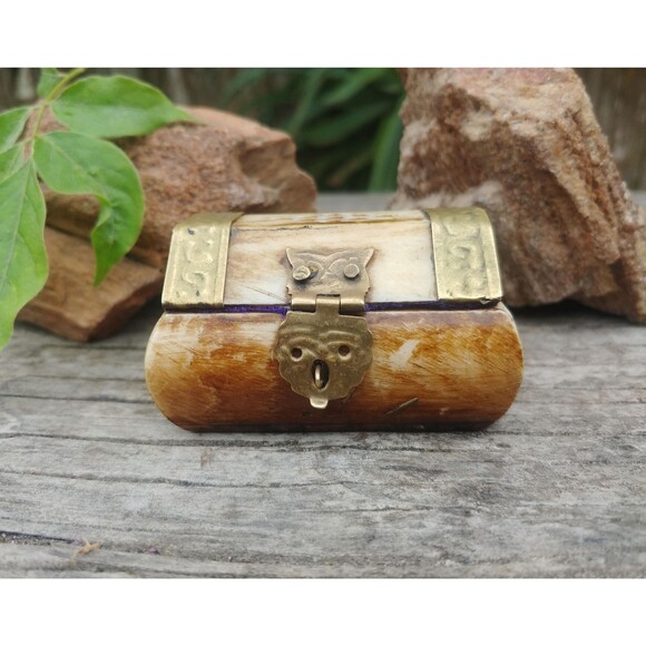 Vintage Bone Inlaid Jewelry Box, Miniature Trinket Chest - Picture 1 of 10